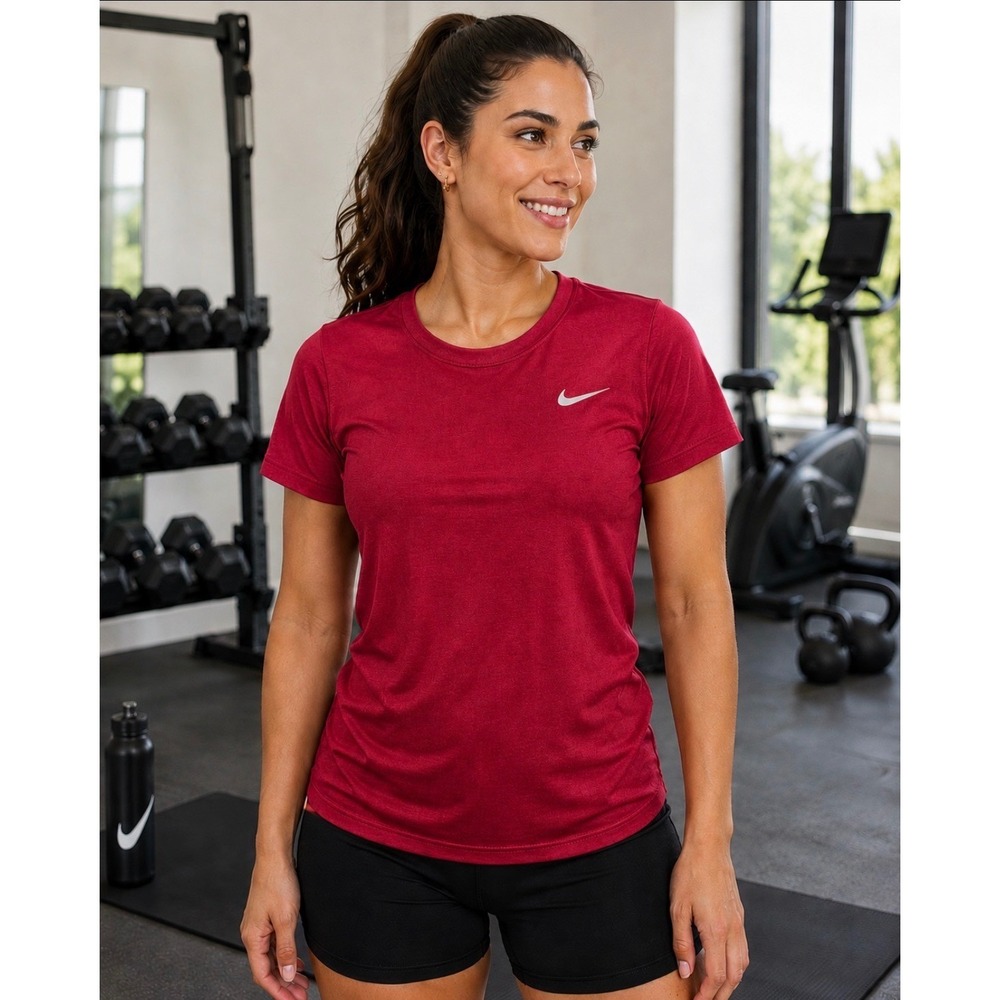 Nike Womens Dri-FIT Legend Short Sleeve Training T-Shirt Red Medium AQ3210-657